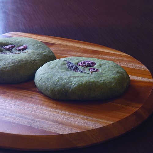 Mugwort Anpan at Eden - えでん in Mie