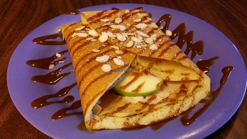 Apple with Vegan Salted Caramel at Firefly in West Seattle