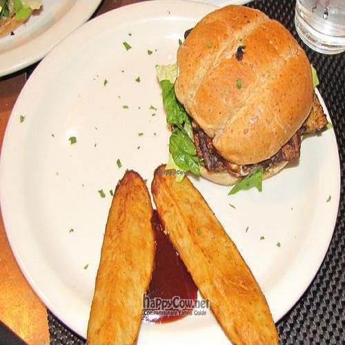 Jerk Tofu Sandwich with Potato Wedges at Karyn's Cooked in Chicago