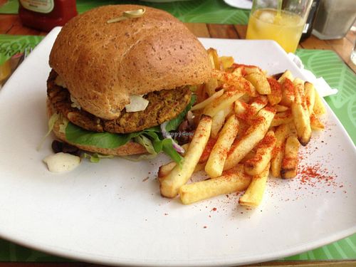 Cogu burger at Veggies na Praca in Sao Paulo