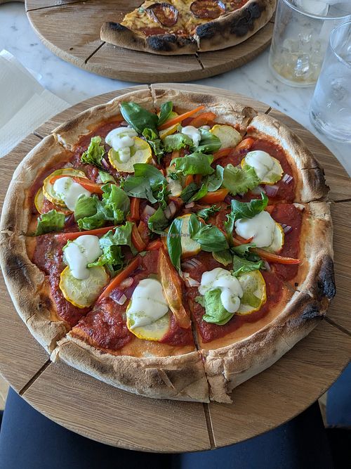 Vegan pizza at Petersen svítan in Reykjavik