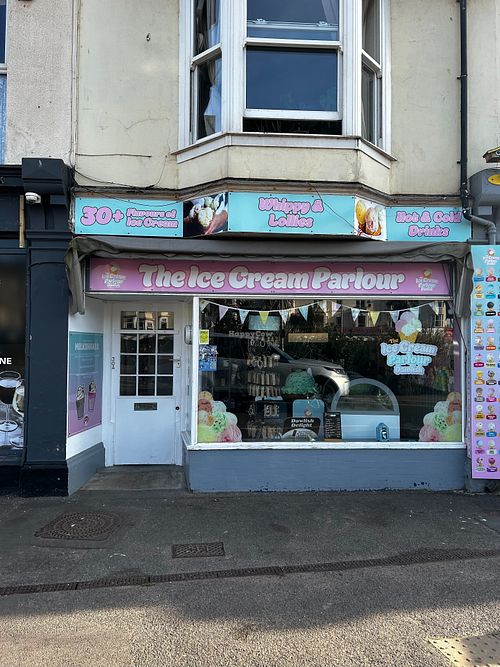 View of the Front at The Ice Cream Parlour in Dawlish