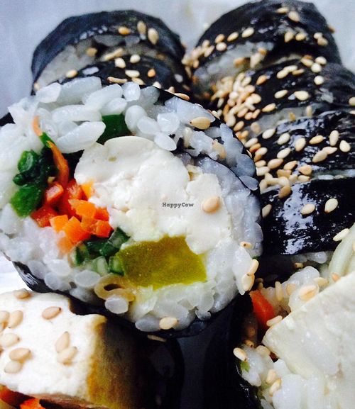 Veggie roll- 10 pieces at Triple B Fresh in Washington