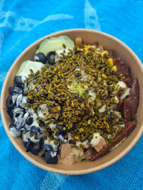 Viel Auswahl at Ohana Poke in Intra