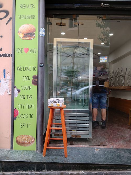 The place is small but sweet at Vegan Art in Naples