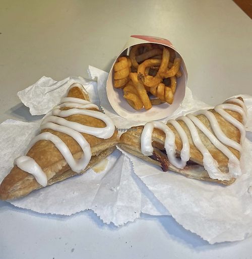Curly fries, apple and cherry turnovers   at Arby's - Mobile in Mobile