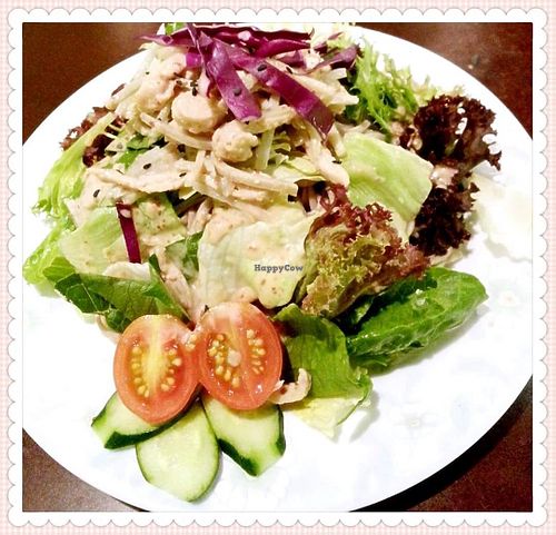 Japanese-style cold noodles with sesame sauce, burdock, shredded chicken and buckwheat at Cafe La Fresco Veggie - Enterprises Square in Kowloon