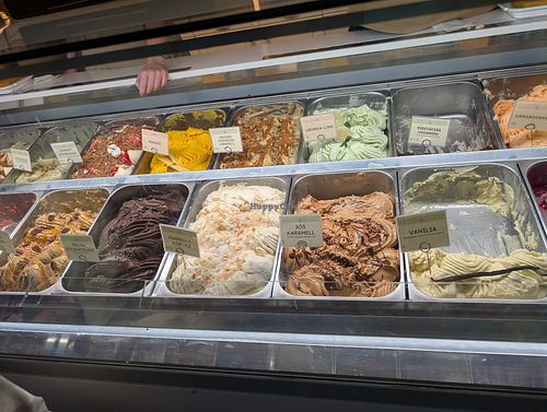 Not labelled options at Füredi fagyizó in Balatonfuered