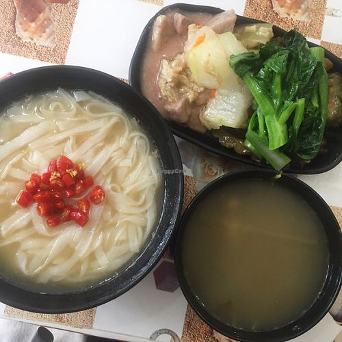 lunch  at Ka Ka Lok Fast Food Shop in New Territories