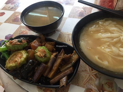 Rice noodles with eggplants, deep fried stuffed bitter melon, radish and veggie at Ka Ka Lok Fast Food Shop in New Territories