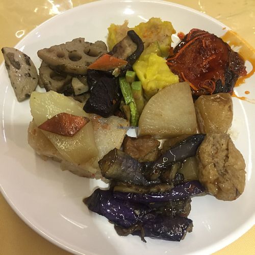 Lunch buffet at Delight Vegetarian in New Territories