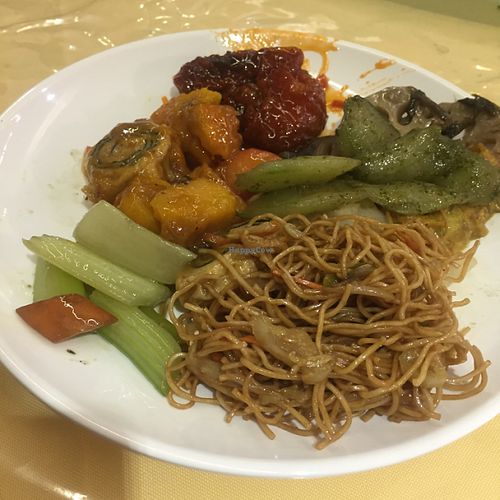 Lunch buffet at Delight Vegetarian in New Territories
