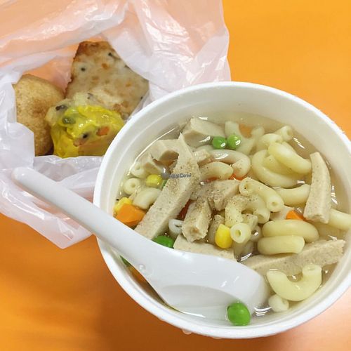 Macaroni soup and dim sum at Yu Yi Vegetarian Dim Sum in New Territories