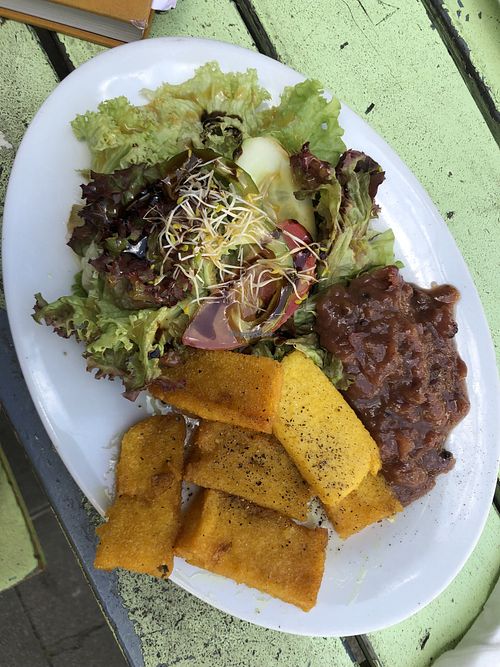 Polenta mit Chutney und Salat  at Café Schmitz in Cologne