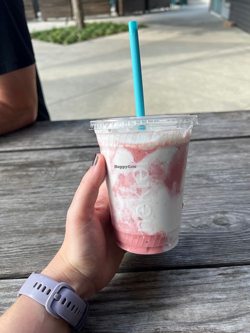 Strawberry cloud smoothie at Nekter Juice Bar in Charlotte