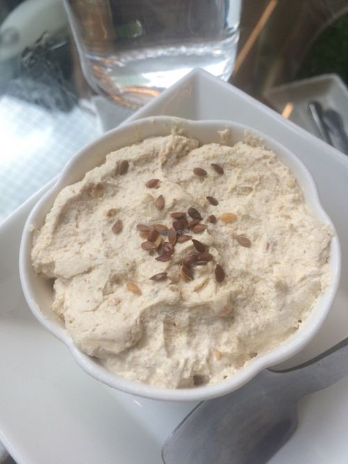 Peanut ice cream at Mianto 艾果豐 in Taipei