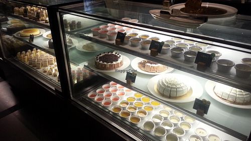 desserts. many have dairy at GuǒRán Huì 果然匯 - fruitfulfood in Taipei