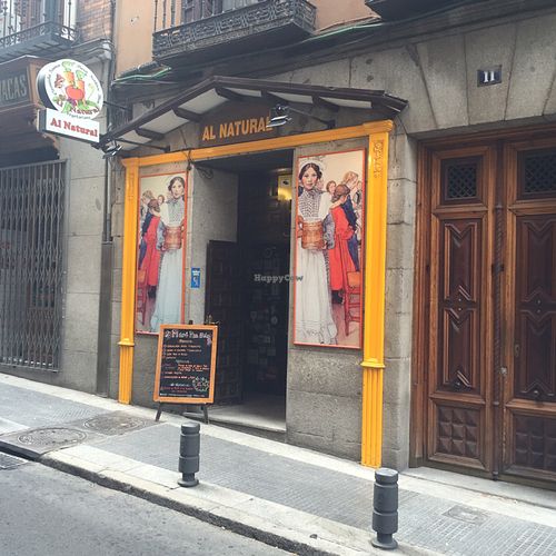 lovely spot - just behind the Spanish Parliament at Al Natural in Madrid