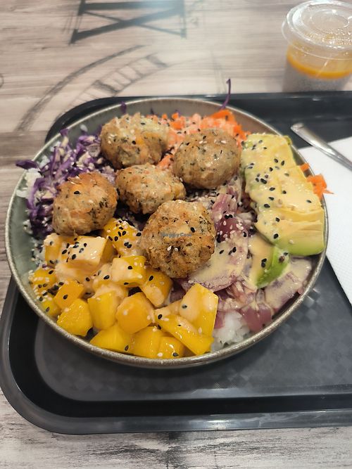 Photo de la version falafel sur place at Amohi PokeBowl in Evreux