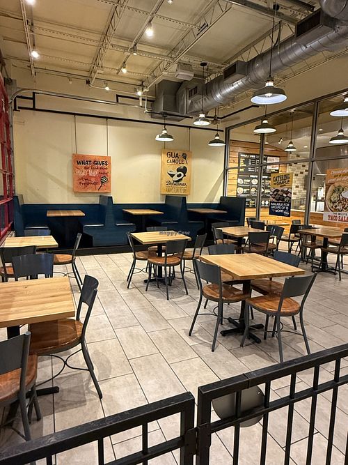 Inside Dining  at Willy's Mexicana Grill in Atlanta