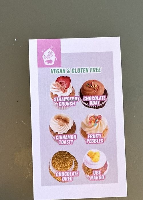 These are the vegan and gluten free options   at doodlecakes in Alameda