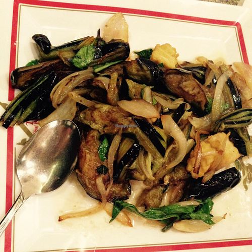 stir fry eggplant basil with tofu at Thai Thai Restaurant in Volcano Village