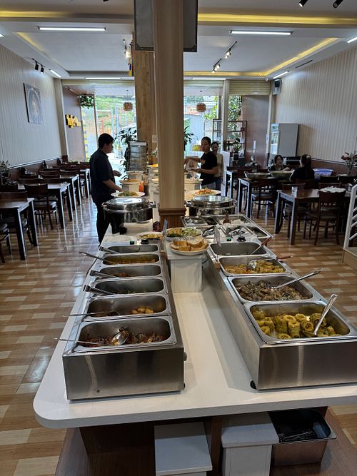 vegan food buffet  at Nhà Hàng Chay Nhà Tấm - Vegan Restaurants in Lam Dong