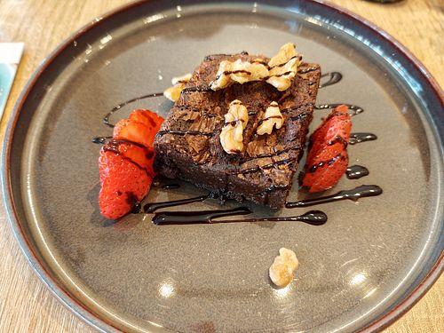 Vegan brownie at Energy Brunch Algés in Alges