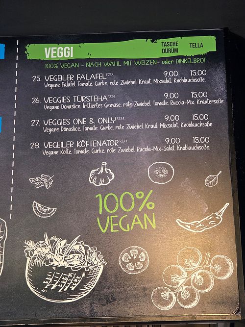 Verschiedene vegane Dönervarianten at Rue DÖNA in Essen
