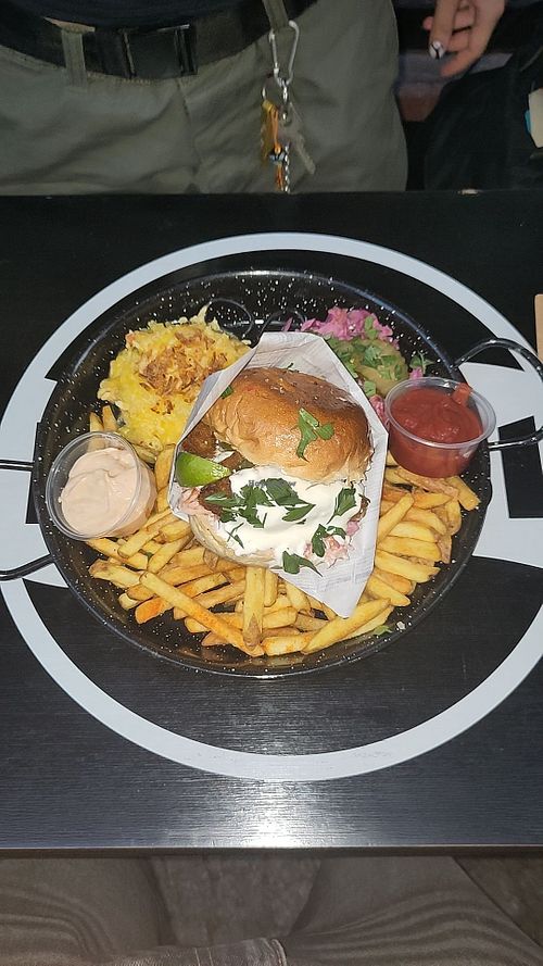  at Lily Burger Beef & Vegan Grill-Club in Berlin