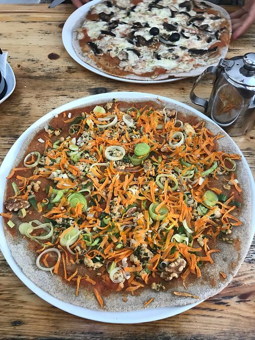 Nimbus - vegan pizza at Trigo Vermelho in Aljezur