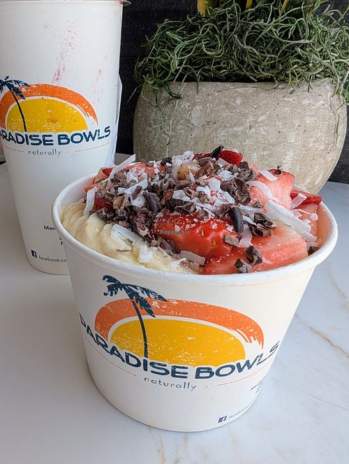Chocolate / cacao smoothie bowl and a peanut butter smoothie at Paradise Bowls in Hermosa Beach