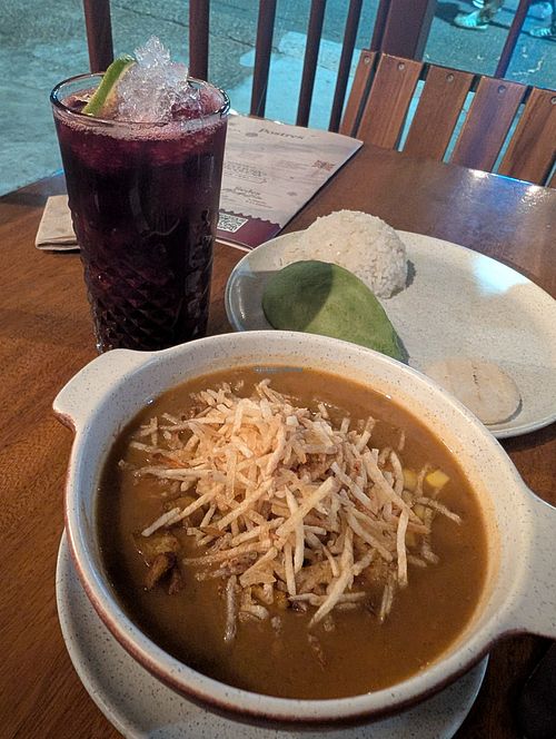 Vegan cazuelita and hibiscus mocktail at Hacienda Origen in Medellin