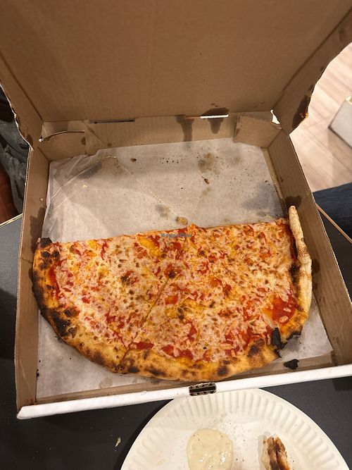 Vegan cheese pizzaa  at Pizza Garden in Victoria