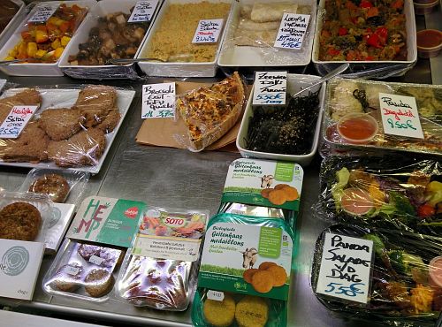 deli items at De Panda in Ghent