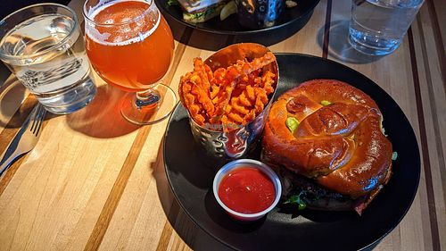 Veggie burger, sweet potato fries and a nice IPA at DEN - Root Down - TC in Denver