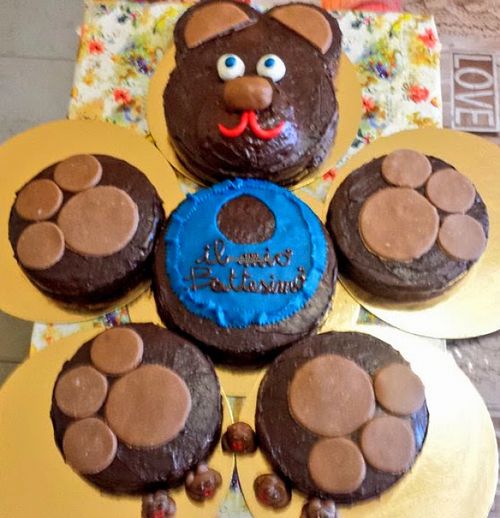 vegan cake bear at Vegan Sweet Tooth in London