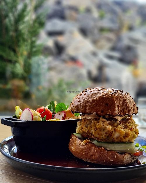vegan burger at GOTT in Vestmannaeyjar