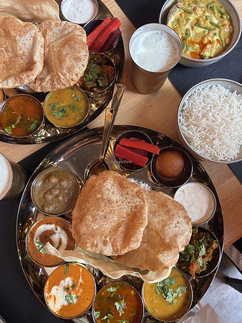 Menu met verschillende curry’s (Indian Thali)  at Indian Treats in Rotterdam
