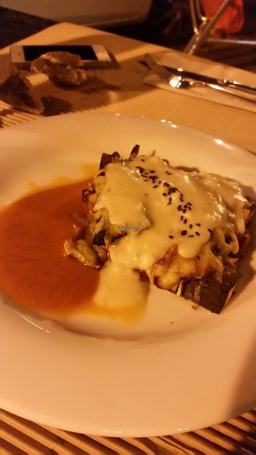 They call it vegan pie but i think it´s lasagna (Bechamel sauce) and it´s really good at Km.0 in San Sebastian