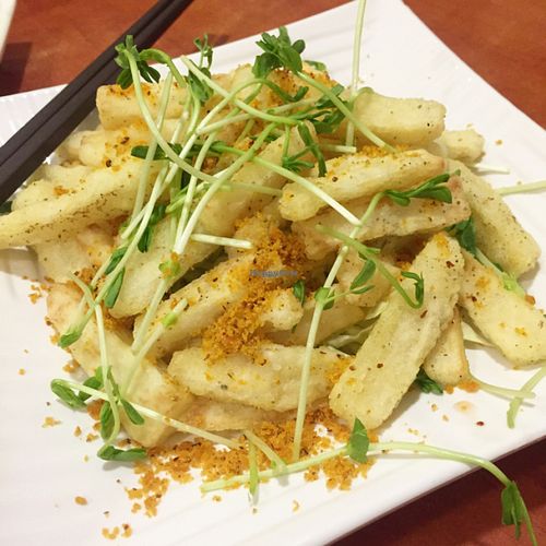 Deep-fried Japanese Yam Rhizome with pepper and salt at Meet At Sakura Veggie in Kowloon