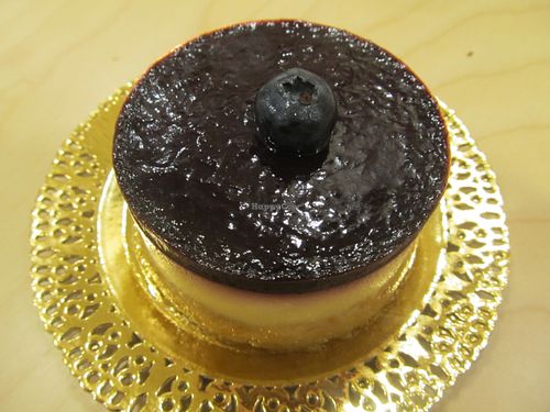 Vegan blueberry cheesecake - 3.90 euros at Universo Vegano in Cagliari