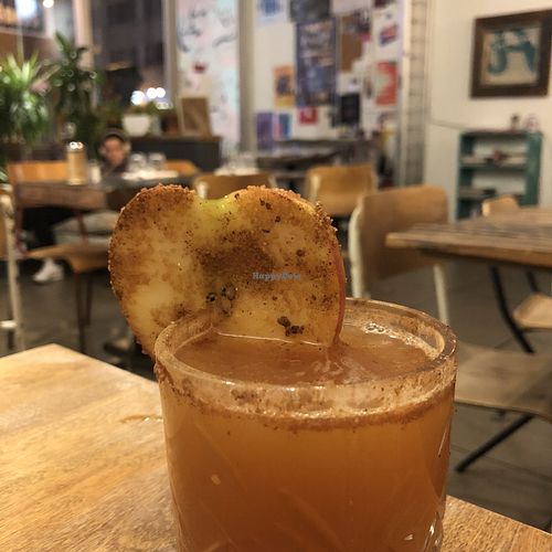 Jus de pomme épicé at Antidote Bouffe Vegane in Montreal