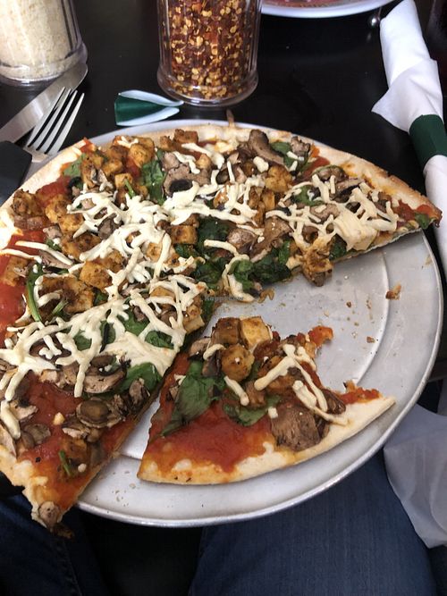 Fong's Pizza Des Moines Iowa Restaurant HappyCow