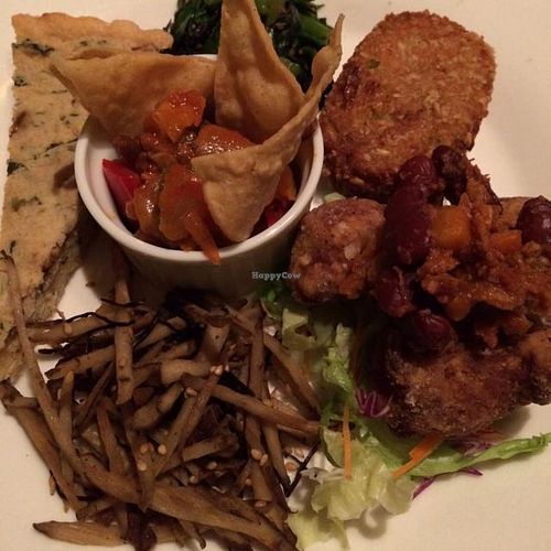 vegan set at Poco a Poco Macrobiotic Cafe and Bar in Ishigaki