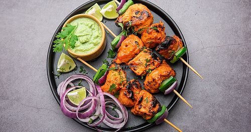 Curry Leaf in St Albans offers fresh Indian cuisine with fast delivery and collection service. Order your favourite dishes online through ChefOnline. at Curry Leaf  in St Albans