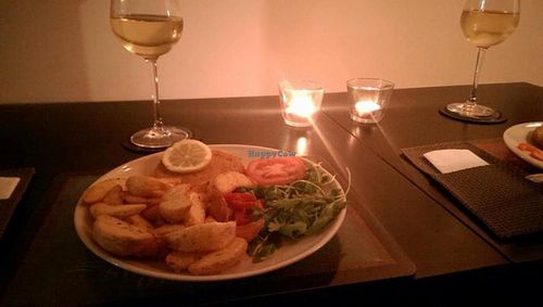 Vegan burger at Pop 101 in Porto