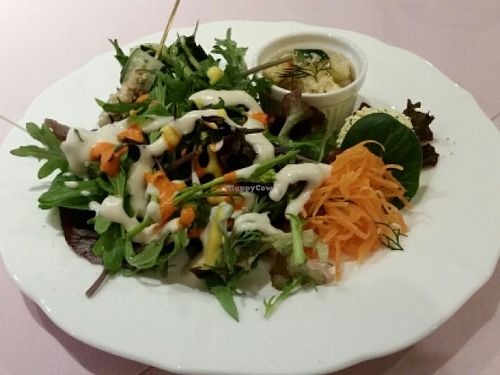 lunch salad with set at Little-Heaven in Kyoto