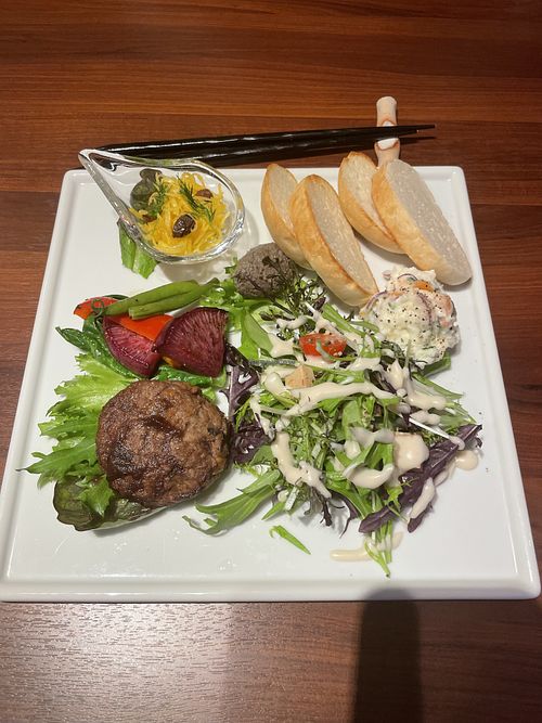 Set plate  at Little-Heaven in Kyoto