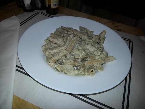 Pasta with almondsauce and mushrooms  at Dolce Pizza y Los Veganos - Hipolit Lazaro in Barcelona
